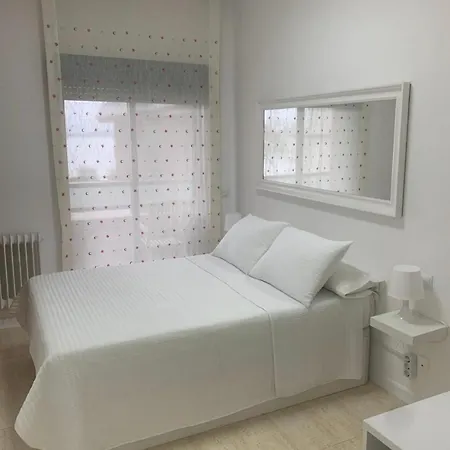 2 Con Vistas Y 2 Terrazas En Primera Linea Playa Samil * Vigo