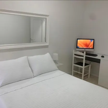 Apartment 2 Con Vistas Y 2 Terrazas En Primera Linea Playa Samil Vigo