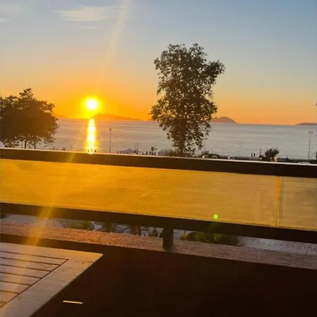 2 Con Vistas Y 2 Terrazas En Primera Linea Playa Samil Apartment